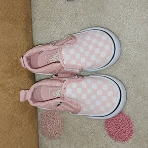 Pink checkered Vans size 5